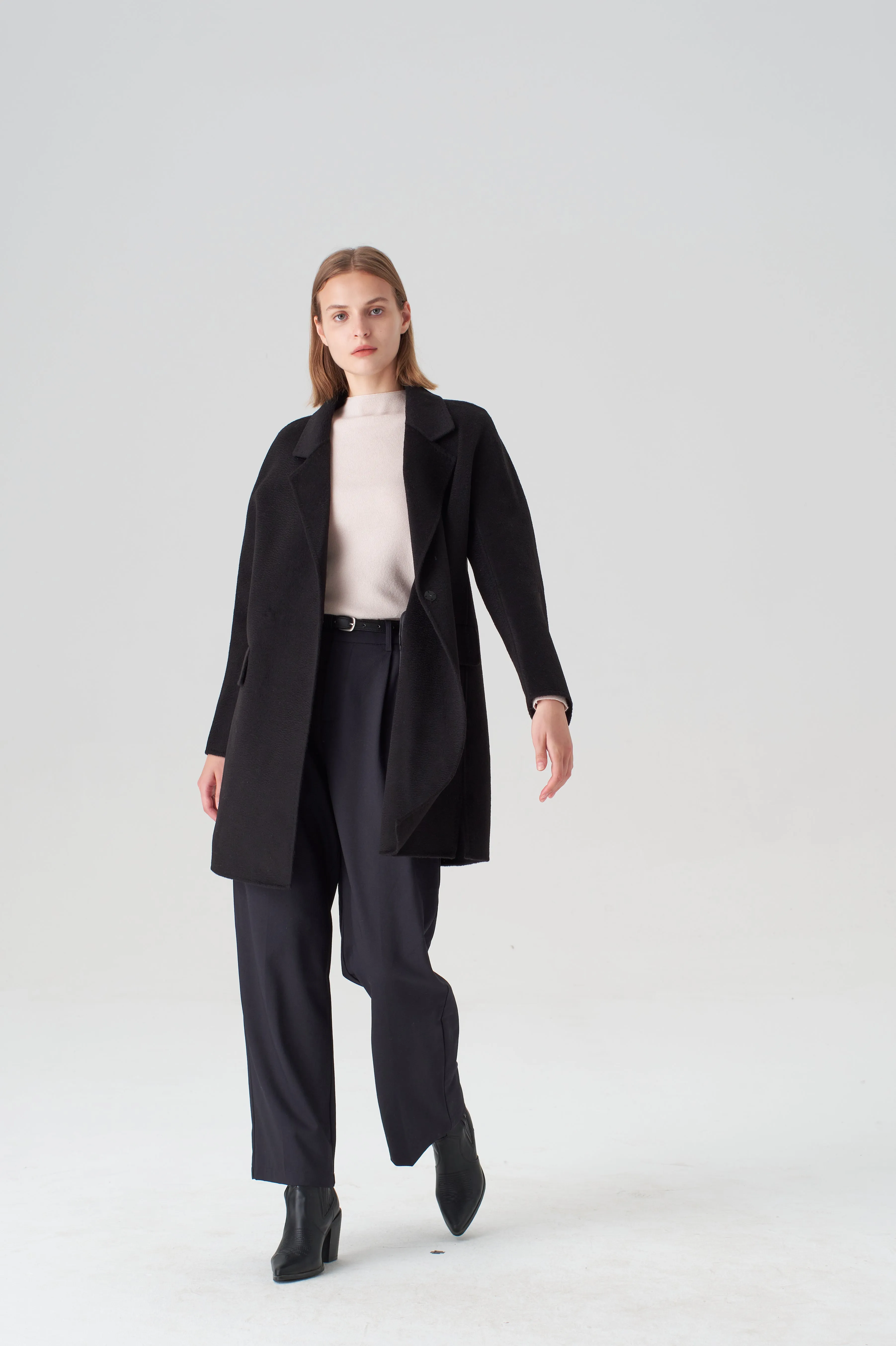 The Walking Coat - Black