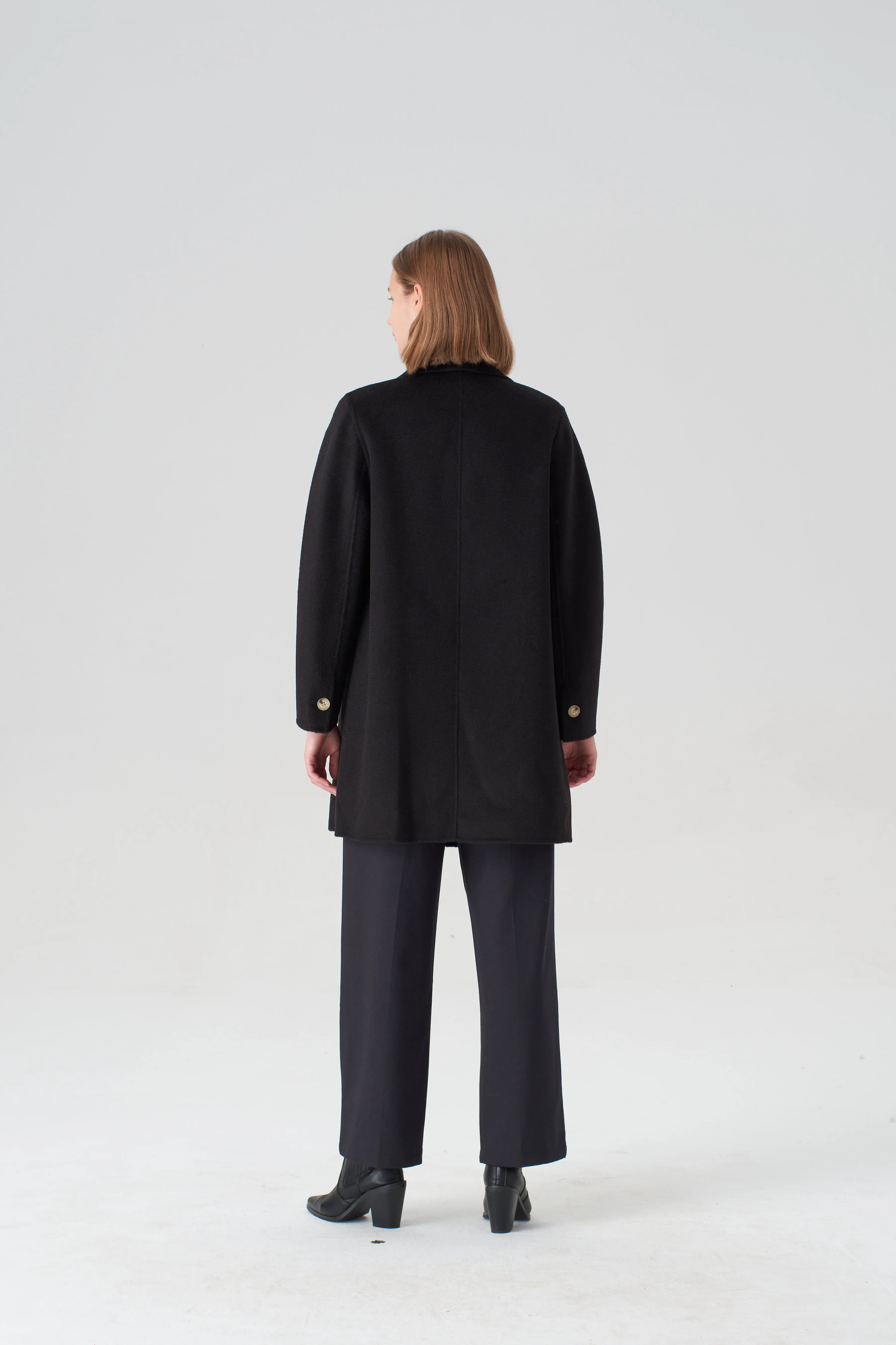 The Walking Coat - Black