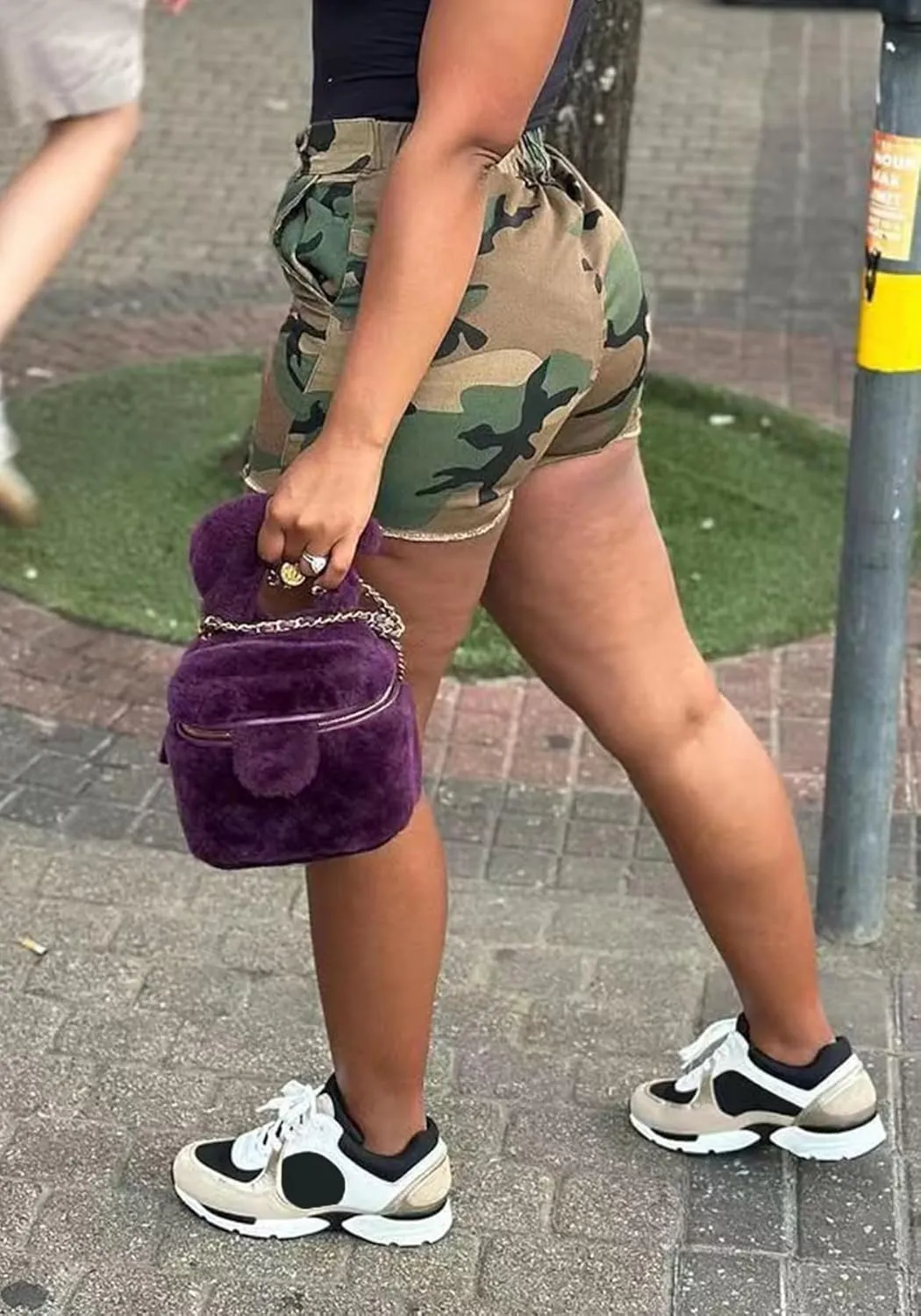 Voghtic Womens Camouflage Cargo Shorts Casual High Waisted Ripped Frayed Stretchy Jeans Shorts with Pockets
